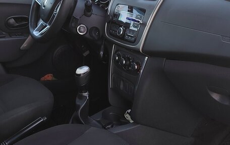 Renault Logan II, 2021 год, 545 000 рублей, 10 фотография