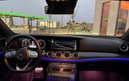 Mercedes-Benz E-Класс, 2018 год, 4 100 000 рублей, 8 фотография