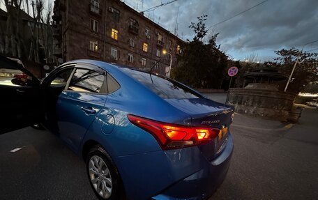 Hyundai Solaris II рестайлинг, 2021 год, 1 600 000 рублей, 7 фотография