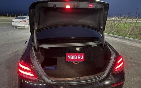 Mercedes-Benz E-Класс, 2018 год, 4 100 000 рублей, 6 фотография