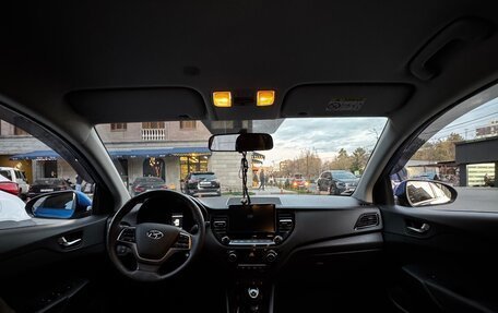 Hyundai Solaris II рестайлинг, 2021 год, 1 600 000 рублей, 13 фотография