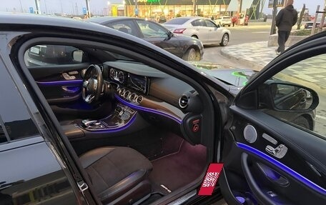 Mercedes-Benz E-Класс, 2018 год, 4 100 000 рублей, 13 фотография