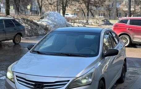 Hyundai Solaris II рестайлинг, 2014 год, 399 990 рублей, 2 фотография