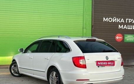 Skoda Superb III рестайлинг, 2012 год, 1 100 000 рублей, 3 фотография