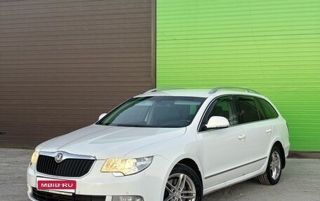 Skoda Superb III рестайлинг, 2012 год, 1 100 000 рублей, 2 фотография