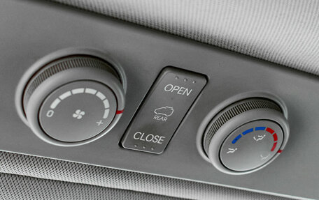 Hyundai Grand Starex Grand Starex I рестайлинг 2, 2008 год, 1 170 000 рублей, 23 фотография