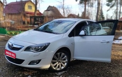 Opel Astra J, 2011 год, 700 000 рублей, 1 фотография