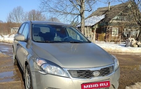 KIA cee'd I рестайлинг, 2012 год, 650 000 рублей, 1 фотография
