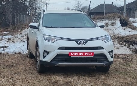 Toyota RAV4, 2016 год, 2 450 000 рублей, 1 фотография