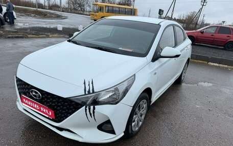 Hyundai Solaris II рестайлинг, 2020 год, 1 050 000 рублей, 1 фотография