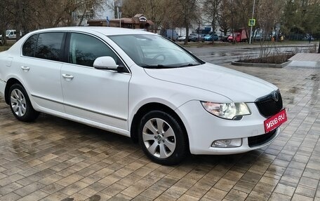 Skoda Superb III рестайлинг, 2012 год, 800 000 рублей, 2 фотография