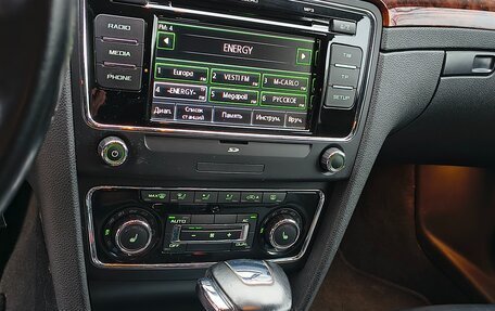 Skoda Superb III рестайлинг, 2012 год, 800 000 рублей, 15 фотография