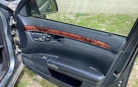 Mercedes-Benz S-Класс, 2007 год, 800 000 рублей, 5 фотография