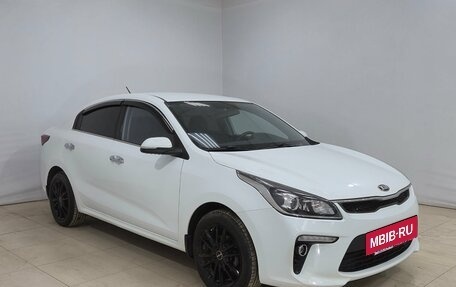 KIA Rio IV, 2018 год, 1 450 000 рублей, 3 фотография