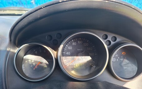 Nissan Wingroad III, 2004 год, 600 000 рублей, 11 фотография