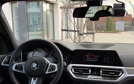 BMW 3 серия, 2019 год, 3 599 000 рублей, 38 фотография