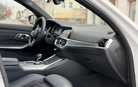 BMW 3 серия, 2019 год, 3 599 000 рублей, 34 фотография