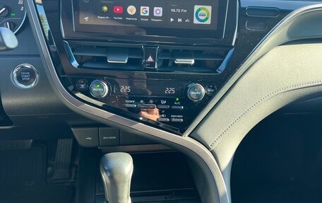 Toyota Camry, 2022 год, 2 490 000 рублей, 7 фотография