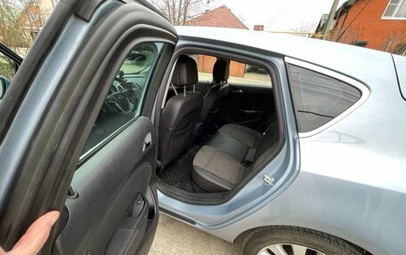 Opel Astra J, 2011 год, 690 000 рублей, 10 фотография