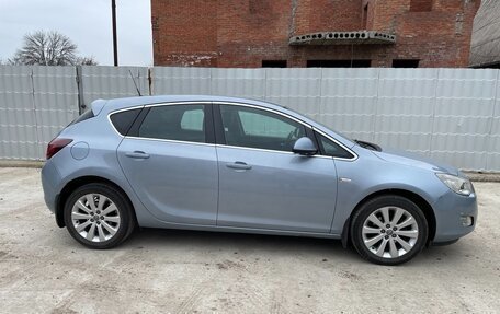 Opel Astra J, 2011 год, 690 000 рублей, 6 фотография
