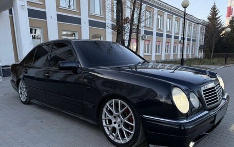 Mercedes-Benz E-Класс, 1996 год, 350 000 рублей, 4 фотография