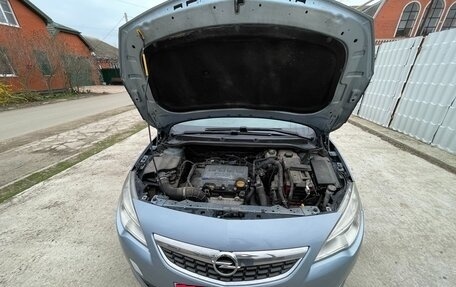 Opel Astra J, 2011 год, 690 000 рублей, 9 фотография