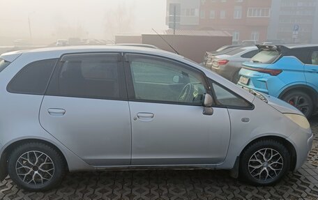 Mitsubishi Colt VI рестайлинг, 2005 год, 500 000 рублей, 5 фотография