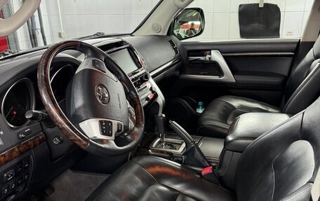 Toyota Land Cruiser 200, 2014 год, 6 000 000 рублей, 5 фотография