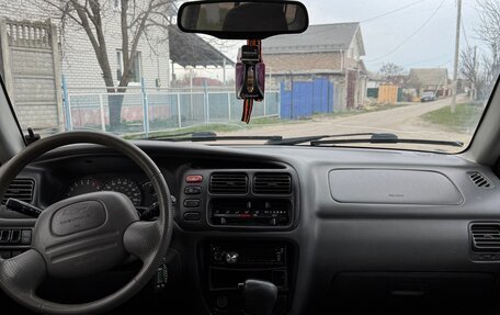 Chevrolet Tracker II, 2000 год, 250 000 рублей, 7 фотография