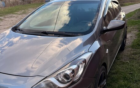 Hyundai i30 II рестайлинг, 2014 год, 1 270 000 рублей, 2 фотография