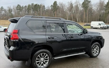 Toyota Land Cruiser Prado 150 рестайлинг 2, 2018 год, 5 800 000 рублей, 18 фотография