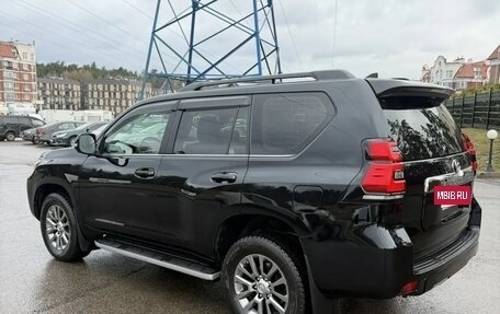 Toyota Land Cruiser Prado 150 рестайлинг 2, 2018 год, 5 800 000 рублей, 17 фотография