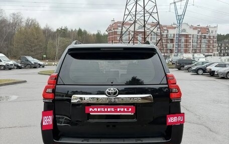 Toyota Land Cruiser Prado 150 рестайлинг 2, 2018 год, 5 800 000 рублей, 5 фотография