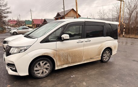 Honda Stepwgn IV, 2016 год, 1 850 000 рублей, 2 фотография