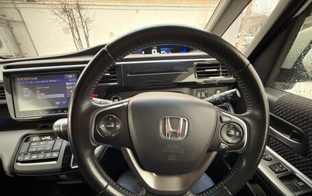 Honda Stepwgn IV, 2016 год, 1 850 000 рублей, 5 фотография