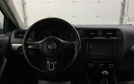 Volkswagen Jetta VI, 2011 год, 859 000 рублей, 9 фотография