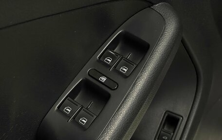 Volkswagen Jetta VI, 2011 год, 859 000 рублей, 17 фотография