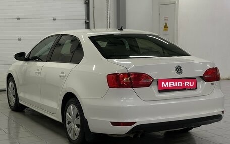 Volkswagen Jetta VI, 2011 год, 859 000 рублей, 6 фотография