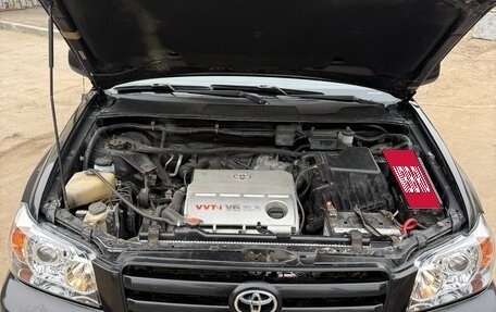 Toyota Highlander III, 2004 год, 970 000 рублей, 11 фотография