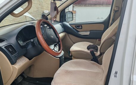 Hyundai H-1 II рестайлинг, 2015 год, 2 085 000 рублей, 1 фотография