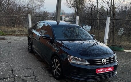 Volkswagen Jetta VI, 2015 год, 950 000 рублей, 1 фотография