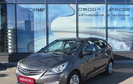 Hyundai Solaris II рестайлинг, 2015 год, 887 000 рублей, 1 фотография