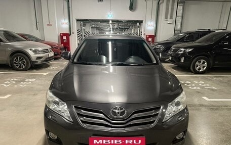Toyota Camry, 2010 год, 1 530 000 рублей, 2 фотография