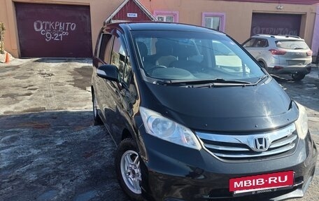 Honda Freed I, 2013 год, 1 090 000 рублей, 3 фотография