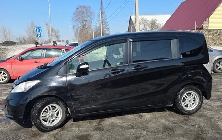 Honda Freed I, 2013 год, 1 090 000 рублей, 7 фотография
