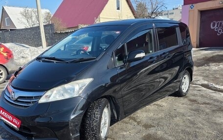 Honda Freed I, 2013 год, 1 090 000 рублей, 2 фотография