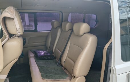 Hyundai H-1 II рестайлинг, 2015 год, 2 085 000 рублей, 2 фотография