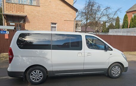 Hyundai H-1 II рестайлинг, 2015 год, 2 085 000 рублей, 6 фотография