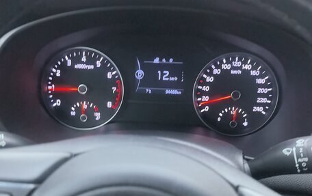 KIA Sportage IV рестайлинг, 2018 год, 2 000 000 рублей, 9 фотография