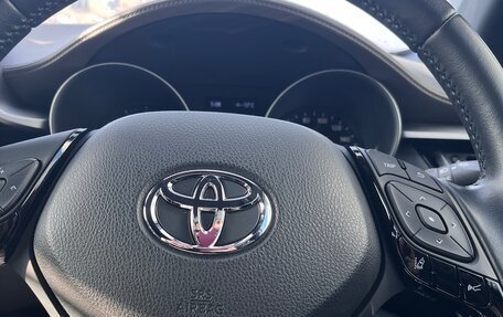 Toyota C-HR I рестайлинг, 2020 год, 2 530 000 рублей, 2 фотография